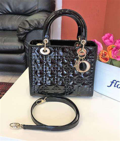 borsa lady dior vernice nera prezzo|Lady Dior.